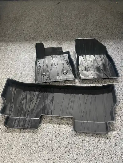 I upgraded my car and selling my mats. Only had these for a year. They retail for $305, with taxes i...