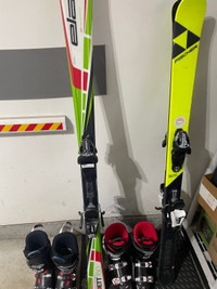 Youth ski set (ski & boots)