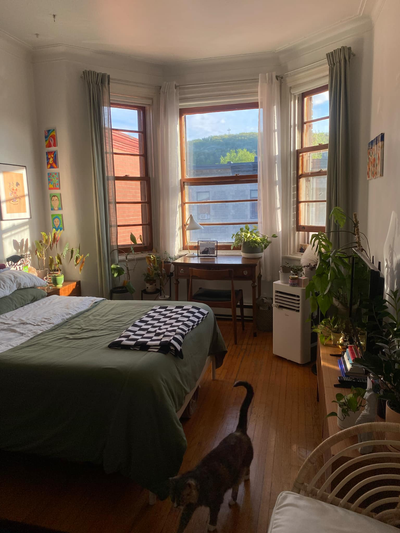 *Available Feb 1st. Possibility to move in sooner!* Hi! I’m looking for a roommate to join me and my...