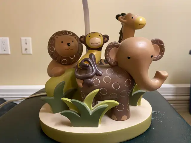 Lambs & Ivy Safari Lamp in Other in Guelph - Image 3