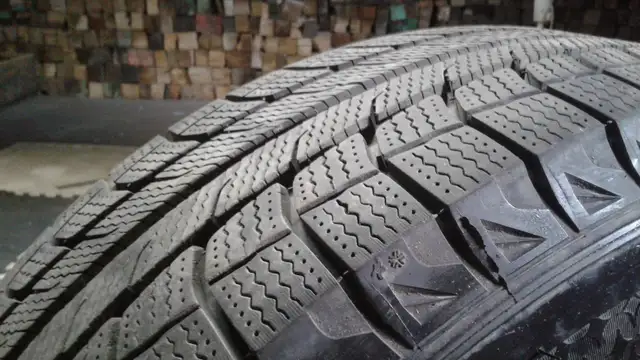 Winter Tires Michelin 235/70/16 in Tires & Rims in Laval / North Shore - Image 6