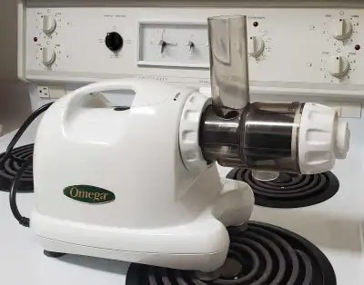 Omega Juicer (missing parts), View more