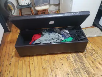 Banc de Rangement, View more