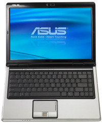 Asus laptop with Hebrew keyboard and Acer USB Hebrew keyboard
