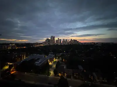 Midtown Penthouse Living | 1BR with Gym, Pool, Balcony & Views