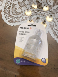 Medela Medium Flow Wide Base Nipple for 4-12 months (Pack of 3)