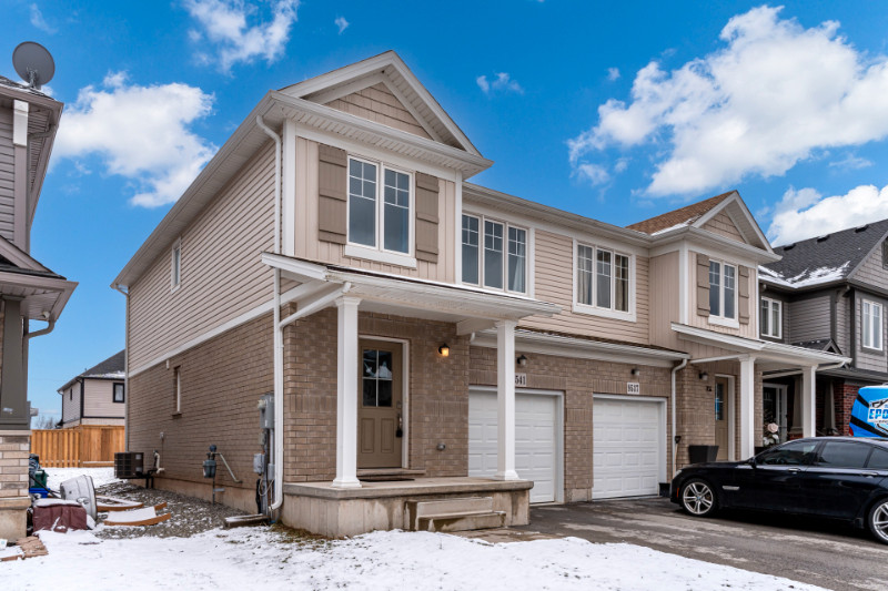 "JUST LISTED" 9541 Tallgrass Ave, Niagara Real Estate, RE/MAX in Houses for Sale in St. Catharines
