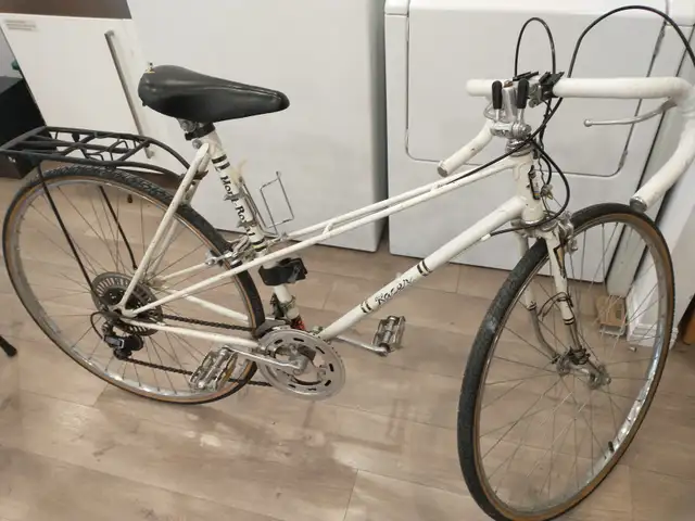 Bicycle in Other in Laval / North Shore - Image 3