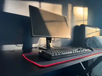 **AUCUNE ÉCHANGE** ~ Ordinateur de gaming ~ Marque: CyberpowerPC (SLC7800BST) Système d’exploitation...