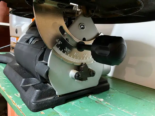 Dremel 16” Scroll Saw in Power Tools in Kitchener / Waterloo - Image 7