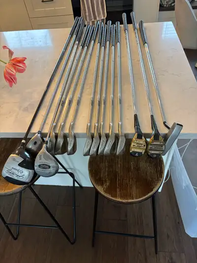 women’s right golf clubs and new stand bag , View more