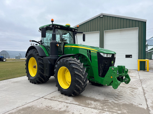 2020 John Deere 8400R FRONT PTO in Farming Equipment in Chatham-Kent - Image 2