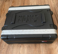 Gator rack and pedalboard with Gator case PRICE DROP