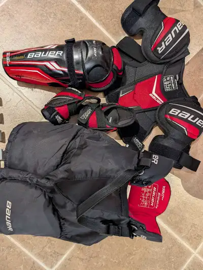 Hockey Equipment Set Youth Large Bauer, View more