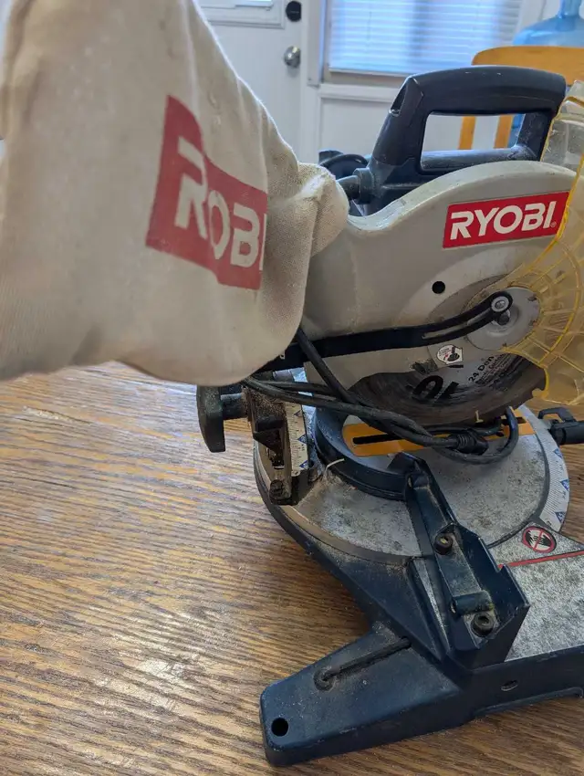 Ryobi Miter Saw in Power Tools in City of Toronto - Image 2
