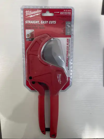 Milwaukee Tool 2 3/8-inch Ratcheting Pipe Cutter, View more