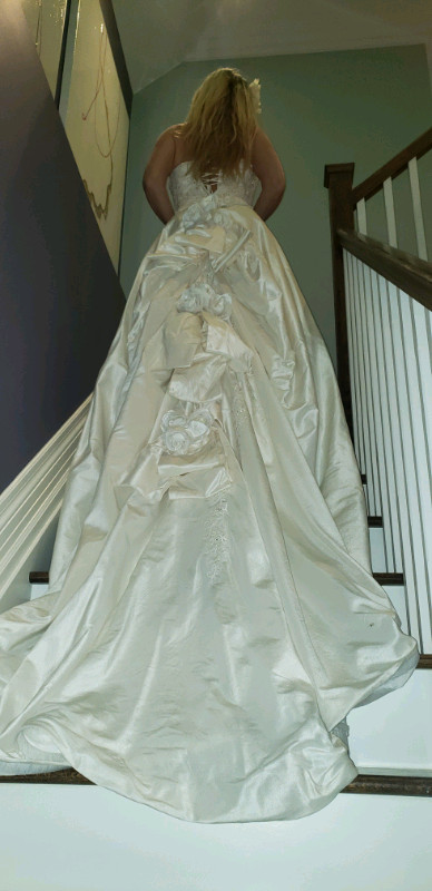 Wedding Gown (Silk) (Demetrios) in Wedding in City of Toronto
