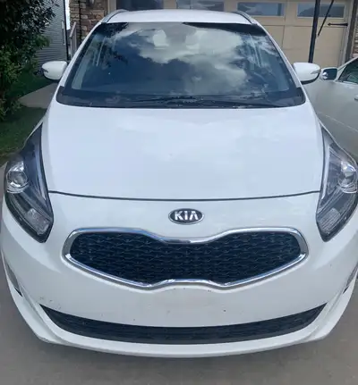 Selling my 2014 Kia Rondo EX with only 131,369 km. Clean title, reliable, fuel-efficient, and packed...