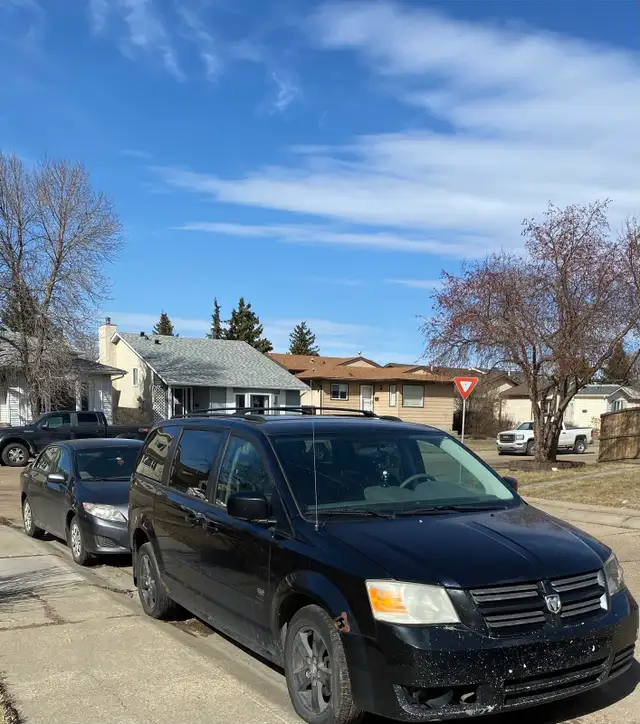 Dodge caravan 452025911094159361