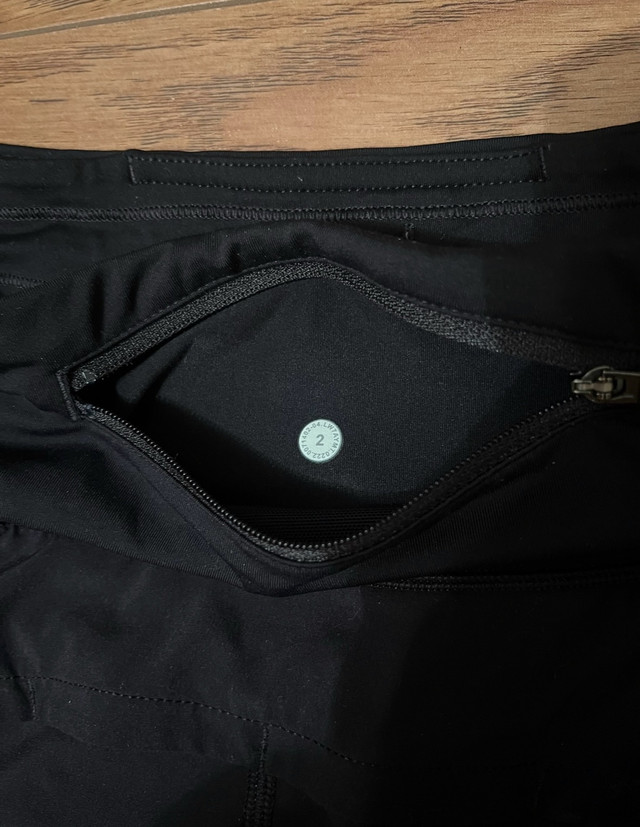 black lulu shorts 4 inch  in Women's - Bottoms in Kingston - Image 3