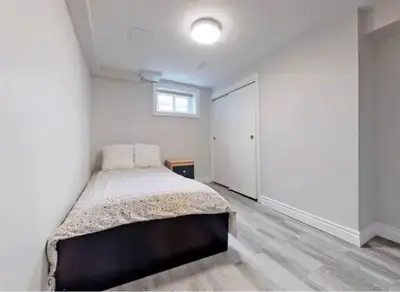Private room for rent with parking in Toronto cat friendly