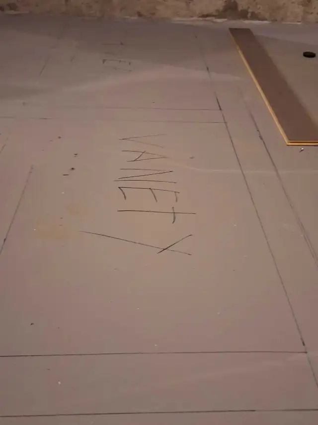 Handyman work65048380330113123