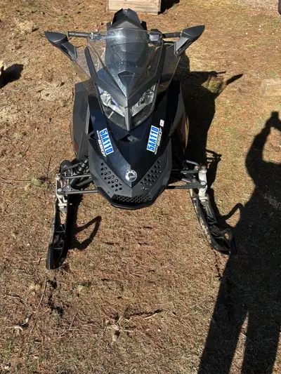 2008 ski doo gsx 550 f, 1335km original kms mint conditions. Heated hand and thumb warmers, mirrors...