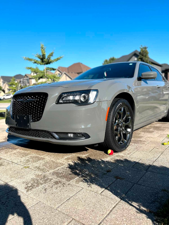 2017 Chrysler 300 s in Cars & Trucks in London - Image 2
