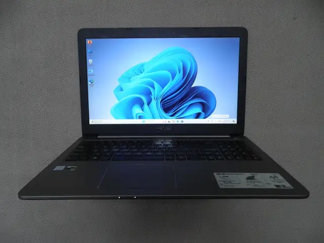 ASUS K501UX i7-6th Gaming Laptop sale62863734019073125