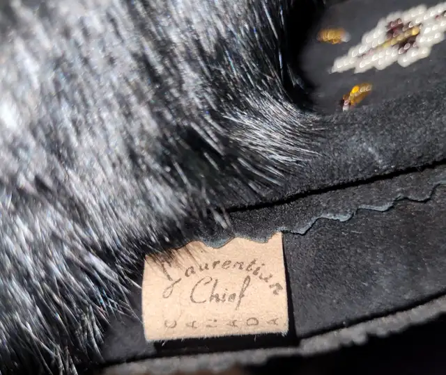 Womens Laurentian Chief Mukluks / Coach Shearling hiker Boots in Women's - Shoes in Red Deer - Image 4
