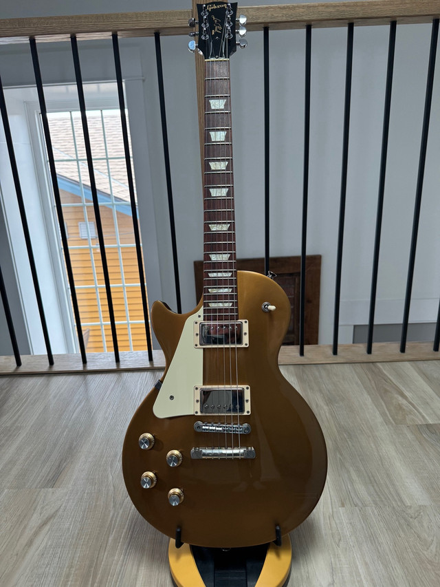 2013 Gibson Les Paul Studio Goldtop - LEFT HANDED in Guitars in St. Catharines - Image 4