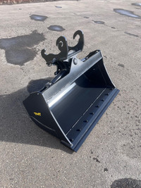 Mecalac buckets- attachments available 