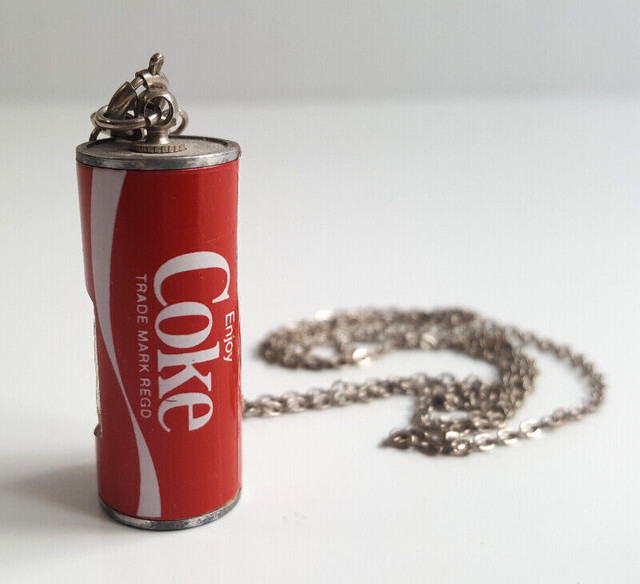 Vintage "Coca-Cola" Can Quartz Necklace Watch in Arts & Collectibles in City of Toronto - Image 4