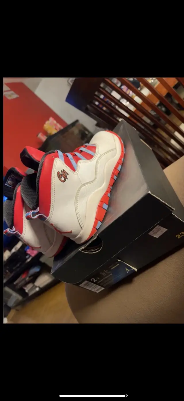 Jordan 10 Retro in Men's Shoes in Mississauga / Peel Region - Image 4