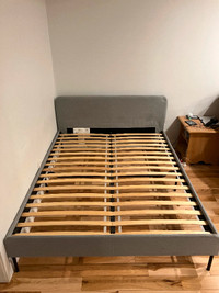 Lit Ikea - SLATTUM Queen Bed