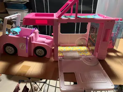 Barbie Camper with accessories