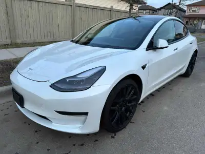 2021 Tesla Model 3 RWD For Sale I am selling my 2021 Tesla Model 3. The car is in very good conditio...