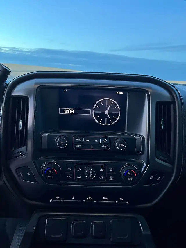 2014 GMC sierra all terrain quick sale in Cars & Trucks in Lethbridge - Image 8