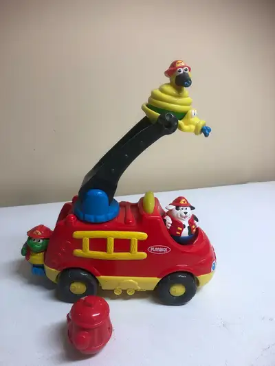 Weebles camion de pompiers- fire truck (wescue wagon), View more