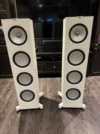 Kef Q950 Floorstanding Speakers