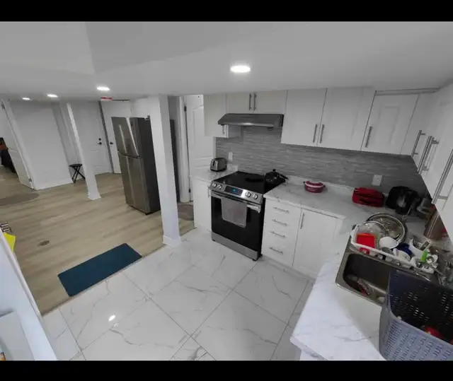 Room for rent in Room Rentals & Roommates in Mississauga / Peel Region - Image 8