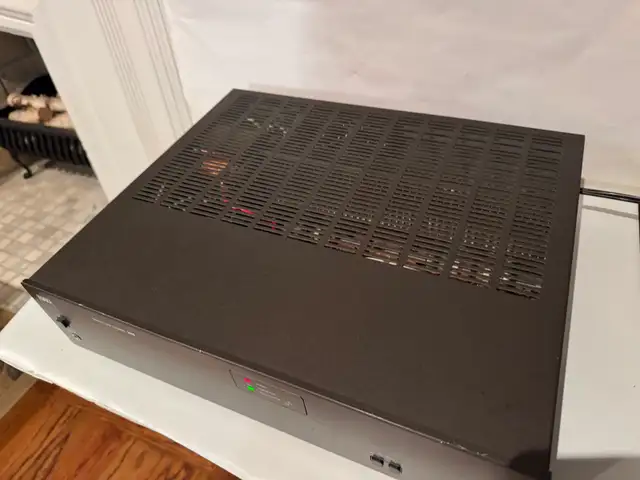 Vintage NAD 2155 Stereo Power Amplifier Excellent, Like New in Stereo Systems & Home Theatre in City of Toronto - Image 3