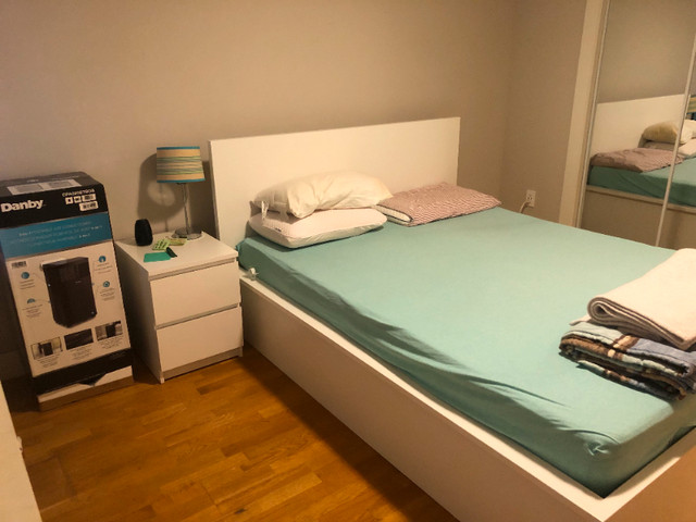 (RENTED)/10 MIN TO EATON CENTRE/3 people/FAMILY/SHARED ROOMS/TTC in Room Rentals & Roommates in City of Toronto - Image 4