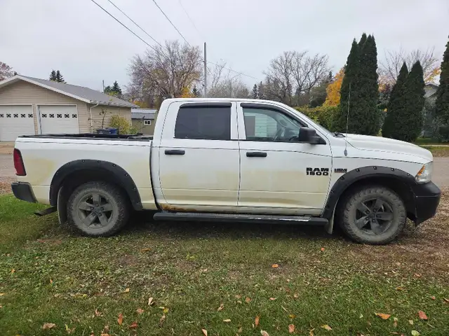 2013 dodge ram 1500596423530796830721