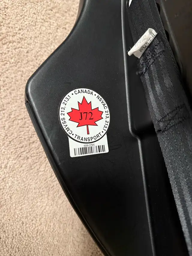 Maxi Cosi Mico Luxe+ Car Seat in Strollers, Carriers & Car Seats in Edmonton - Image 6