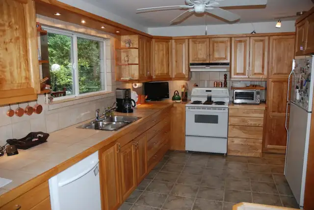 Waterfront cottage for rent on Pike Lake in Ontario in Canada - Image 6