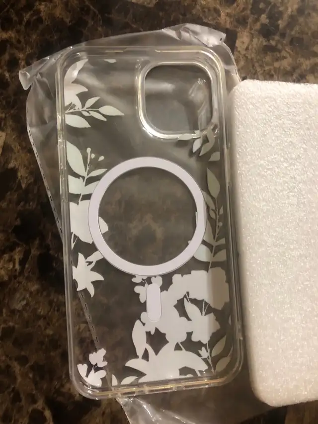 Floral MagSafe iPhone 13/14/15/16 Case - NEW in Cell Phone Accessories in Mississauga / Peel Region - Image 5