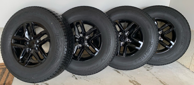 Winter Tires - 2021 Jeep Wrangler Willys JLU in Tires & Rims in London