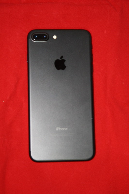Apple iPhone 7 Plus (Black) - 128GB - Original box & accessories in Cell Phones in Markham / York Region - Image 2