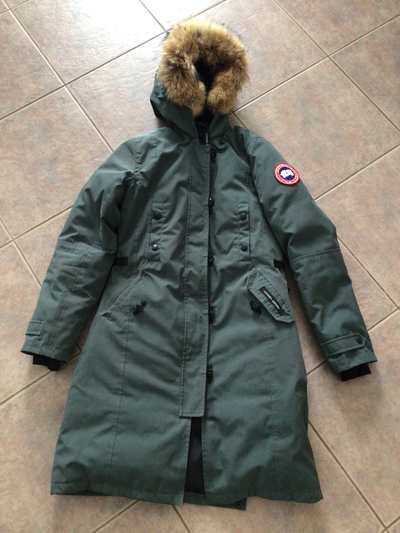 Canada Goose Jacket - size XS, Excellent Condition, View more